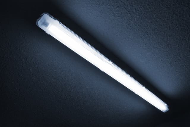 smaltimento lampade neon